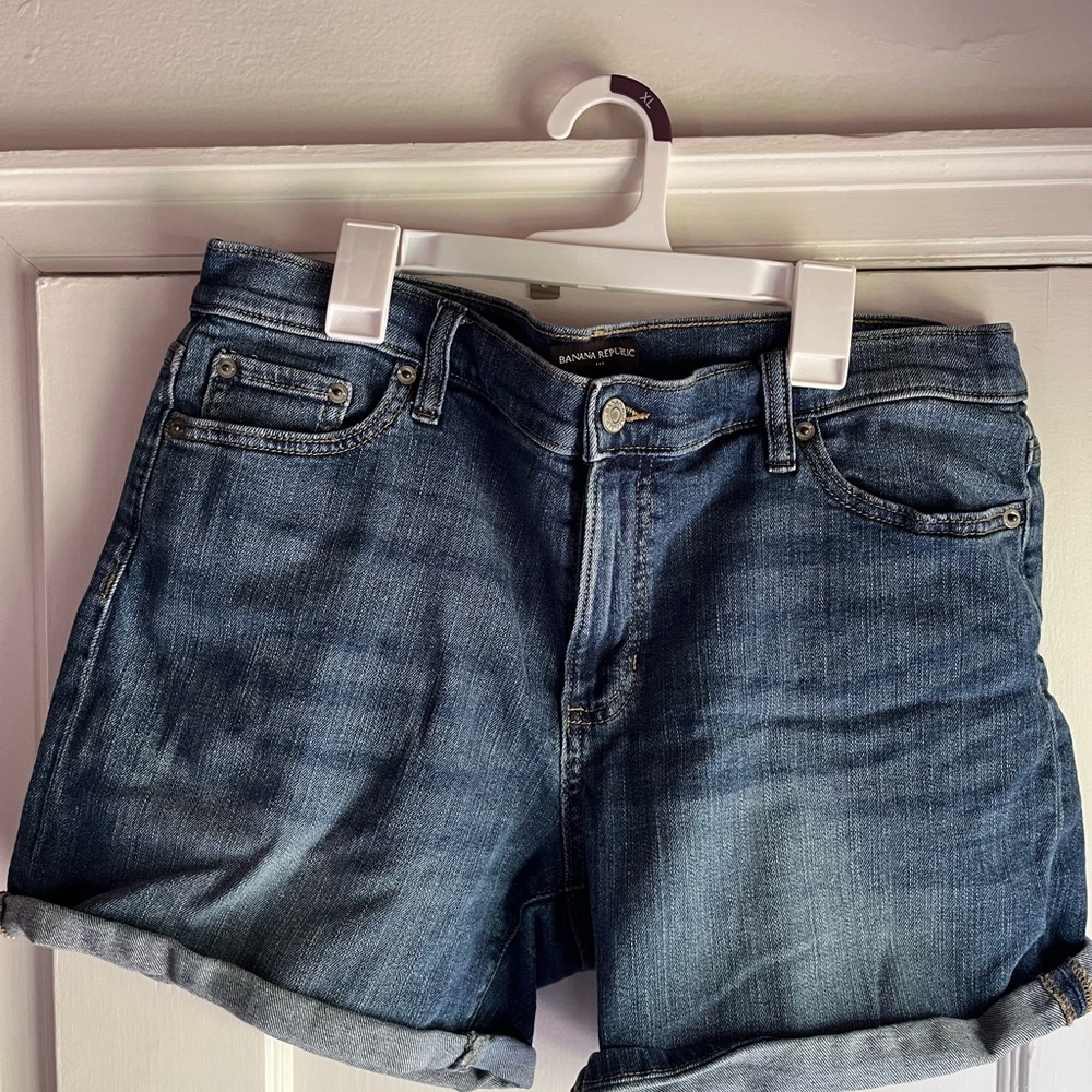 Banana Republic Blue Jean Shorts Distressed Mid-Thigh
